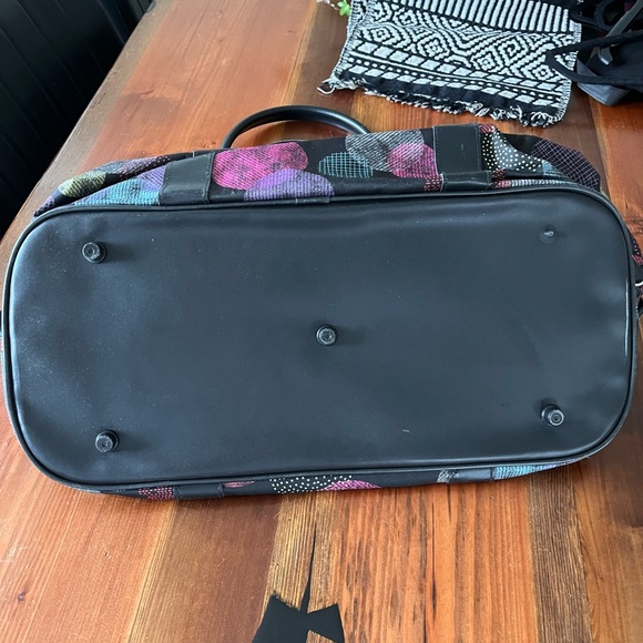 Tracker Travel Bag - Picture 3 of 4